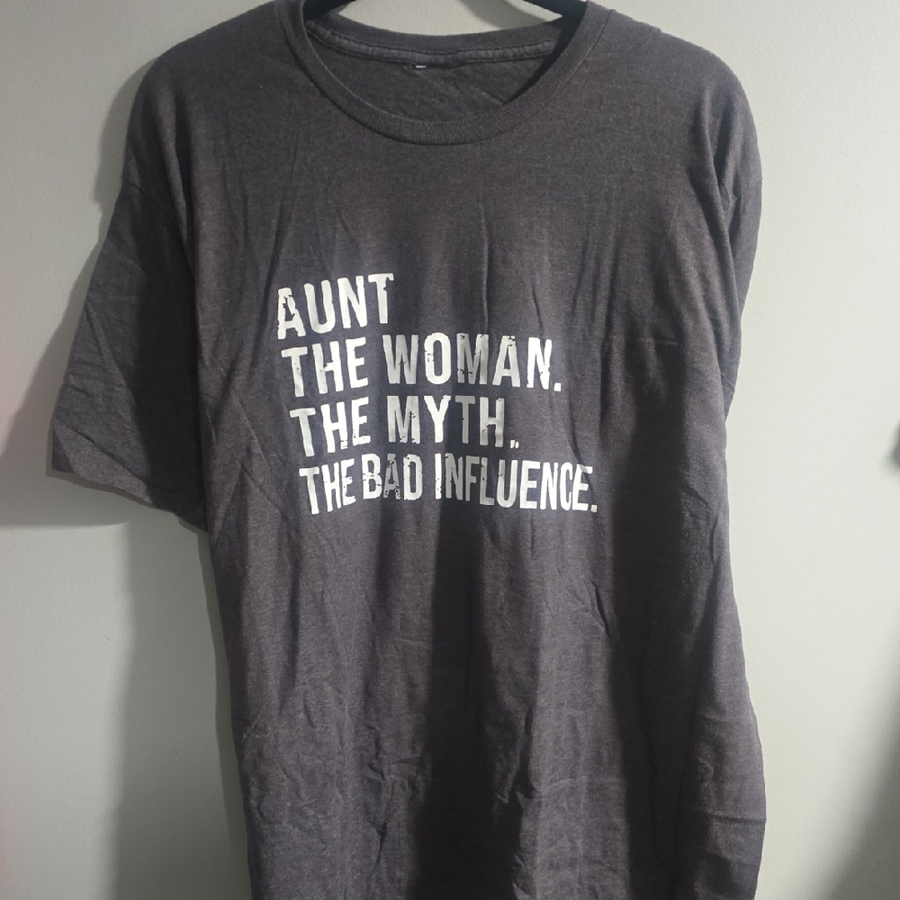 Charcoal Graphic Tee - Short Sleeve